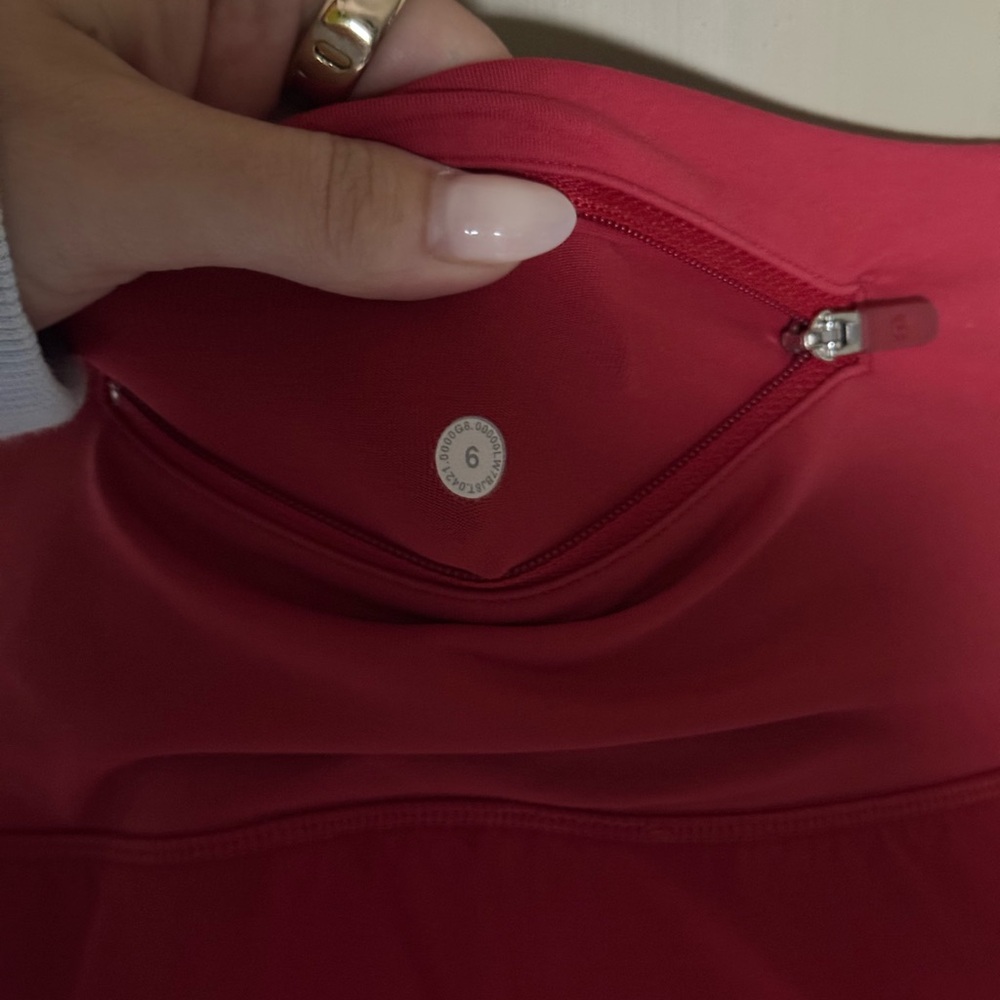 Lululemon Speed Up High-Rise Short 4" in Dark Red - Picture 9 of 9